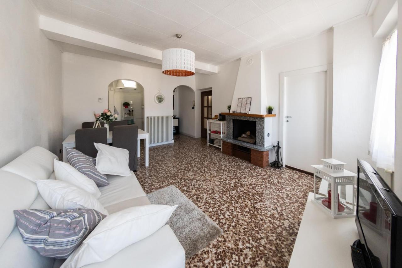 Family Nest Overlooking Lake Como - By Rent All Como Argegno Extérieur photo